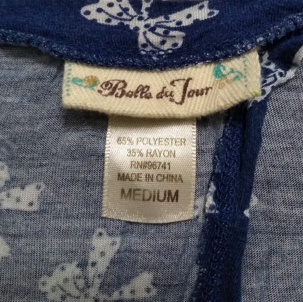Split Back Crop Top - Picture 6 of 7